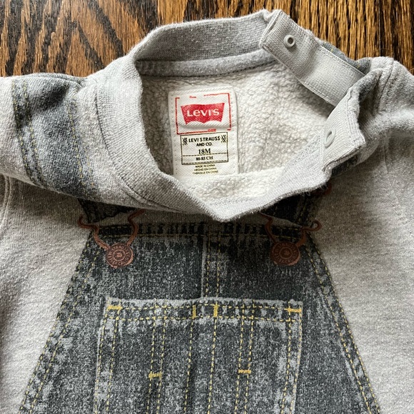 Levi’s Baby Overall with Classic Jumpsuit Print (18M) - Picture 2 of 5